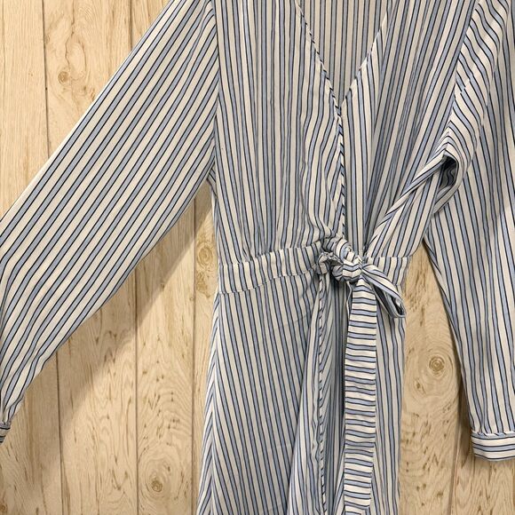Time and True Blue & White Stripe Wrap Dress L - Picture 6 of 6